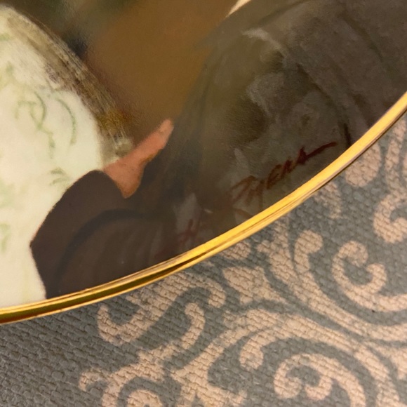 RARE!!💖 Scarlett and Her Suitors Collectors Plate - Picture 6 of 6